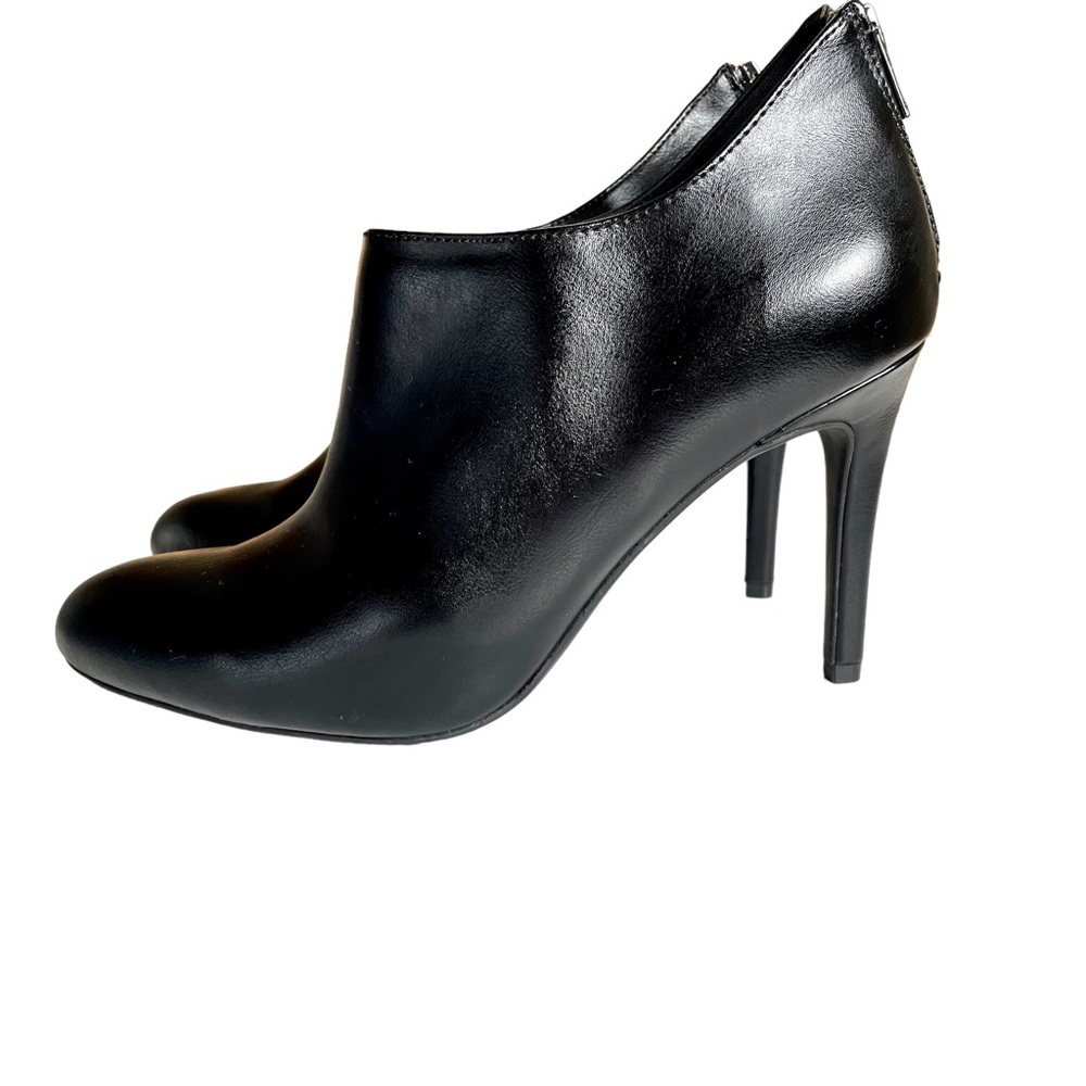 Kelly & Katie Laylla Faux Leather Heeled Booties Black Size Size 9M - NWOT